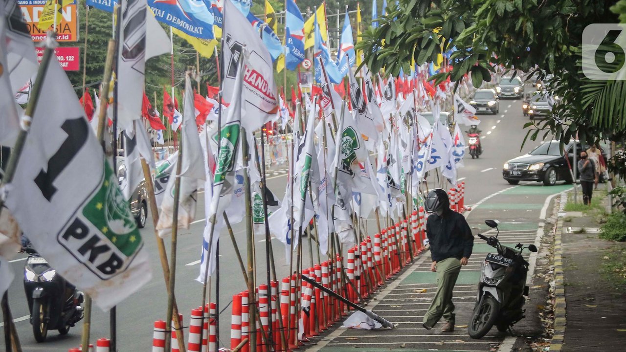 <p>Infografis 24 Partai Politik Calon Peserta Pemilu 2024 Lolos ke Tahap Verifikasi Administrasi (Liputan6.com/Abdillah)</p>