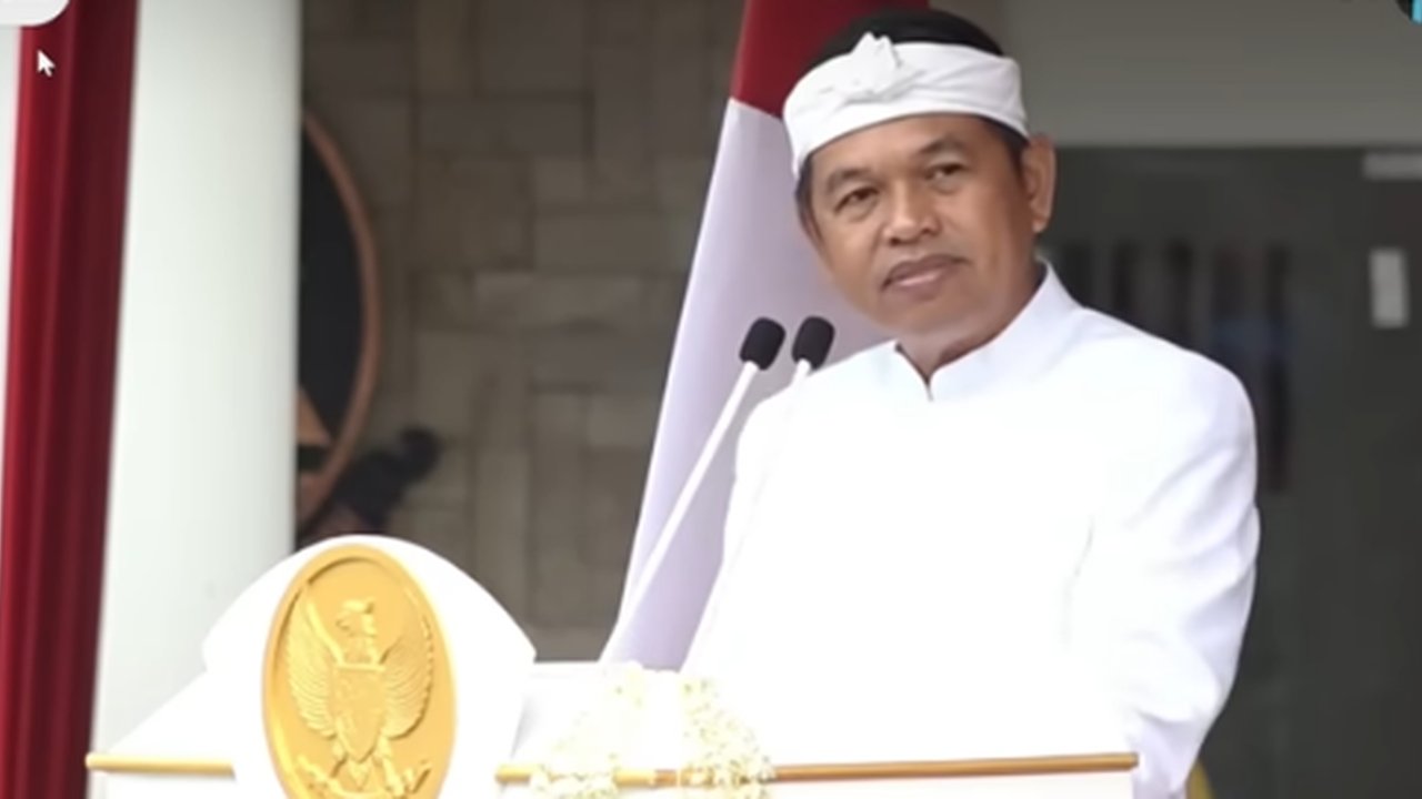 Sebut Gubernur Hebat, Ono Surono PDIP Laporkan Dugaan Pungli SMKN ke Dedi Mulyadi