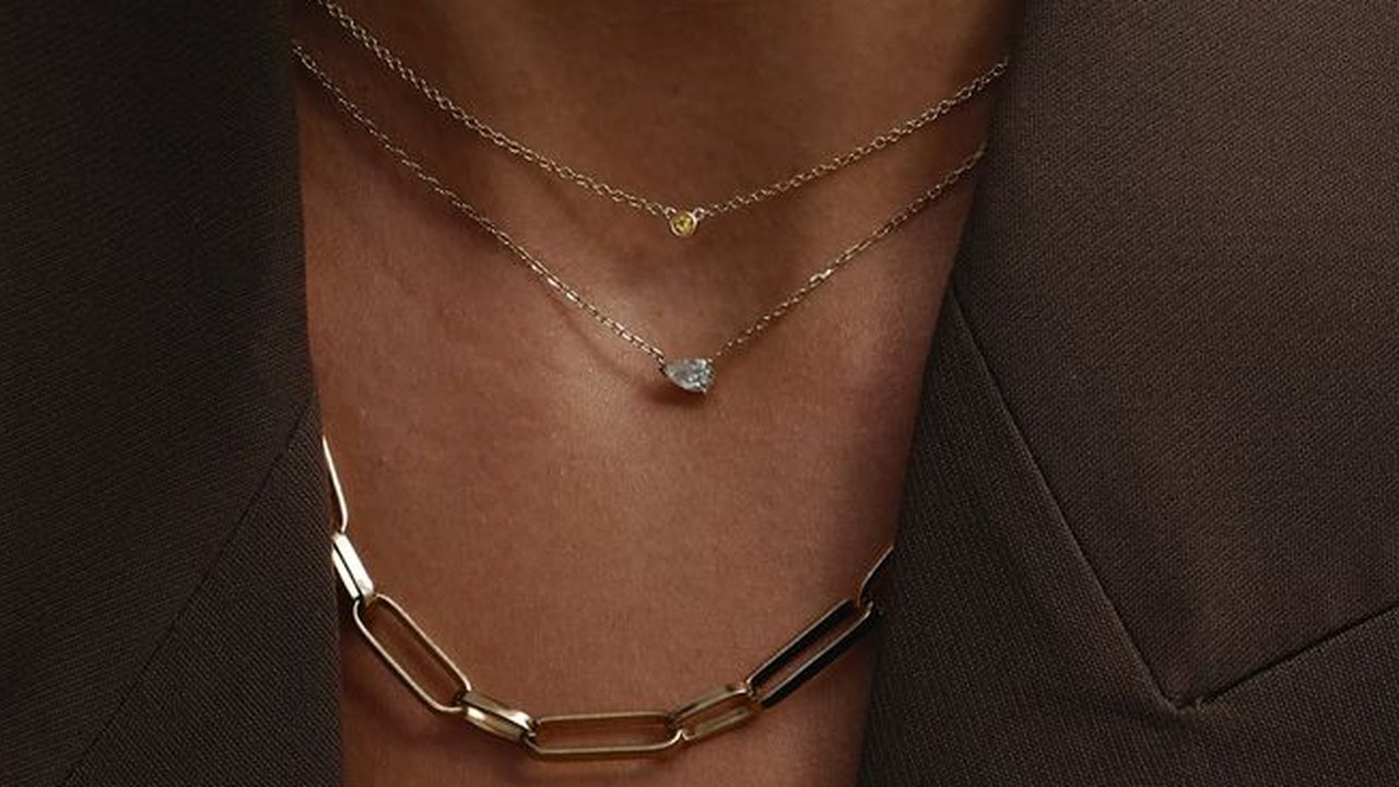 Ilustrasi Kalung Emas, Perhiasan Emas