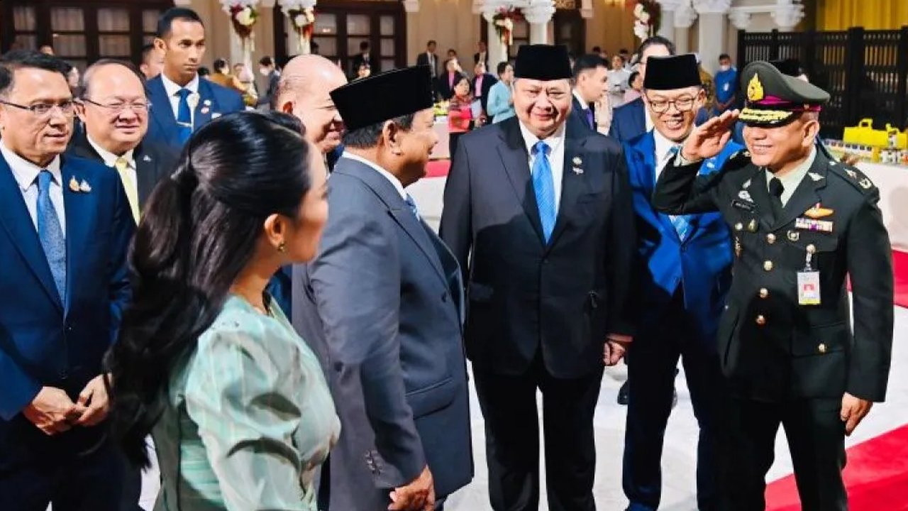 ⁠Prabowo Terkejut Beri Hormat Ketemu Tentara Thailand Pangkat Mayjen Jago Bahasa Indonesia