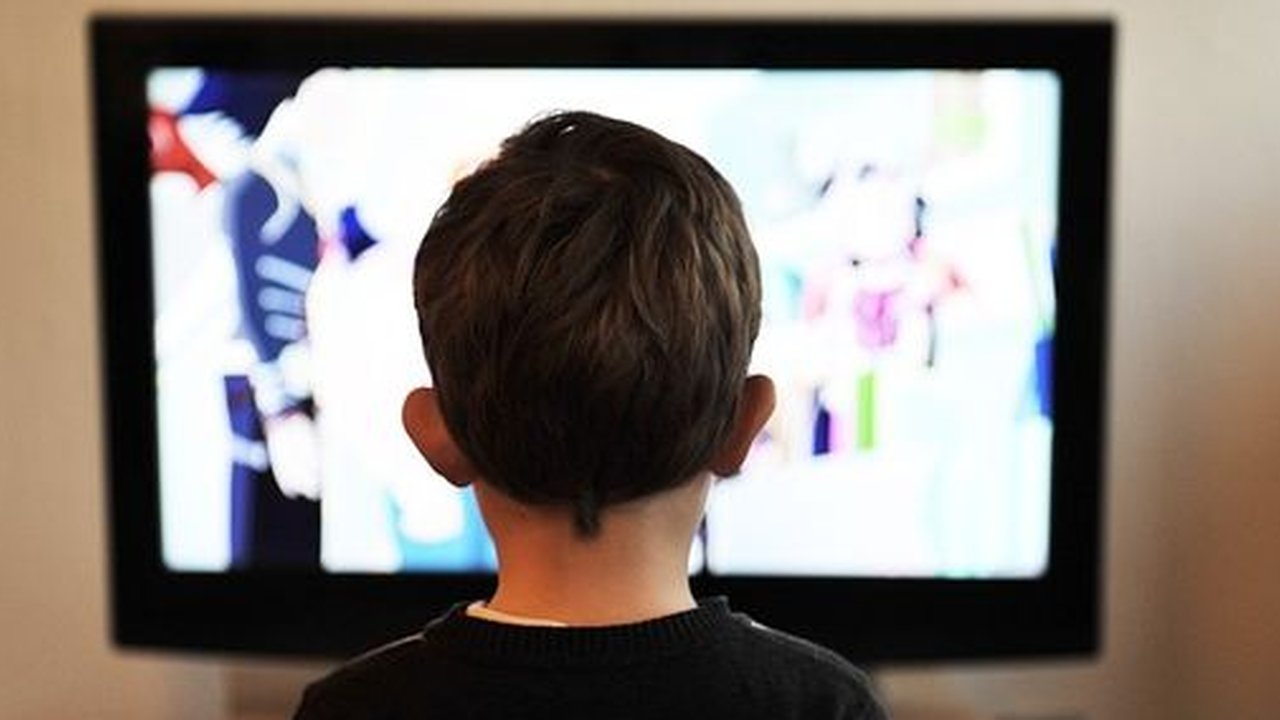 OPINI: Urgensi Penghapusan Pembatasan Iklan Niaga 20% di Media Penyiaran Pada Era Multiplatform