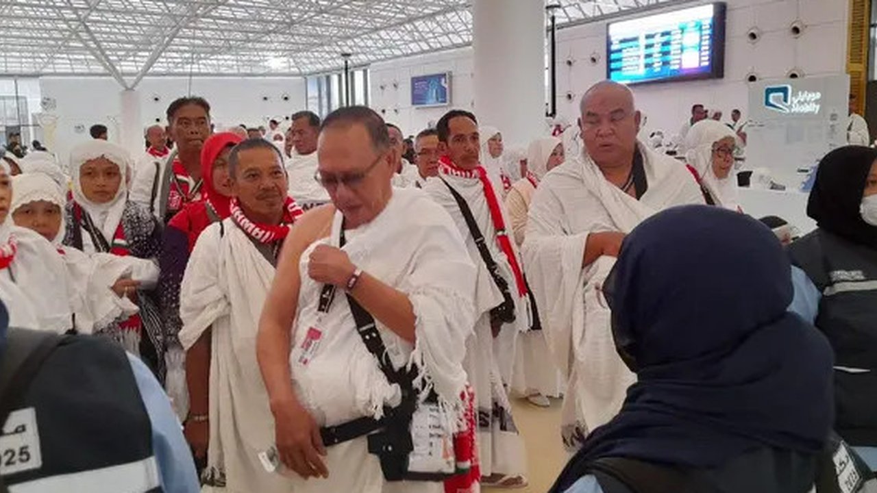 Seorang jemaah haji Indonesia dirawat di rumah sakit rujukan di Arab Saudi. (dok. Puskes Haji)