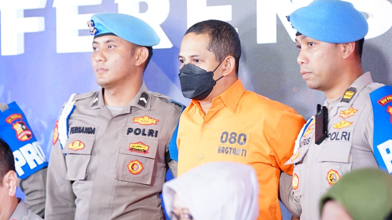 Geram, Anggota DPR RI Asal NTT Minta Eks Kapolres Ngada Dihukum Kebiri Usai Lecehkan Anak di Bawah Umur