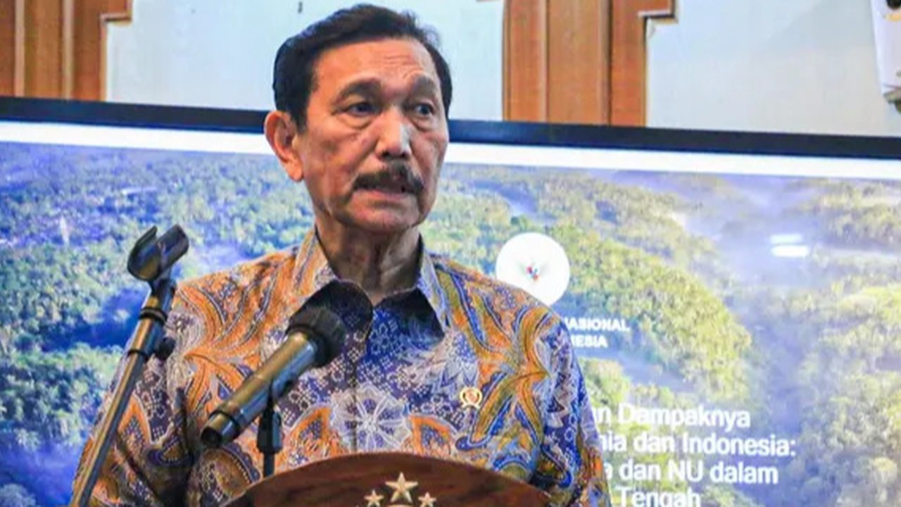 Ketua Dewan Ekonomi Nasional (DEN), Luhut Binsar Pandjaitan, menjelaskan perlambatan ekonomi di kuartal I-2025 sebagai hal lumrah dalam masa transisi pemerintahan dan menekankan pentingnya percepatan belanja negara serta Program Makan Bergizi Gratis (MBG)
