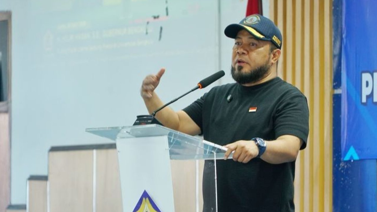 Gubernur Bengkulu, Helmi Hasan, umumkan rencana penangkapan dan pelatihan disiplin bagi anak-anak nakal di Provinsi Bengkulu oleh TNI-Polri untuk membangun karakter dan masa depan mereka.