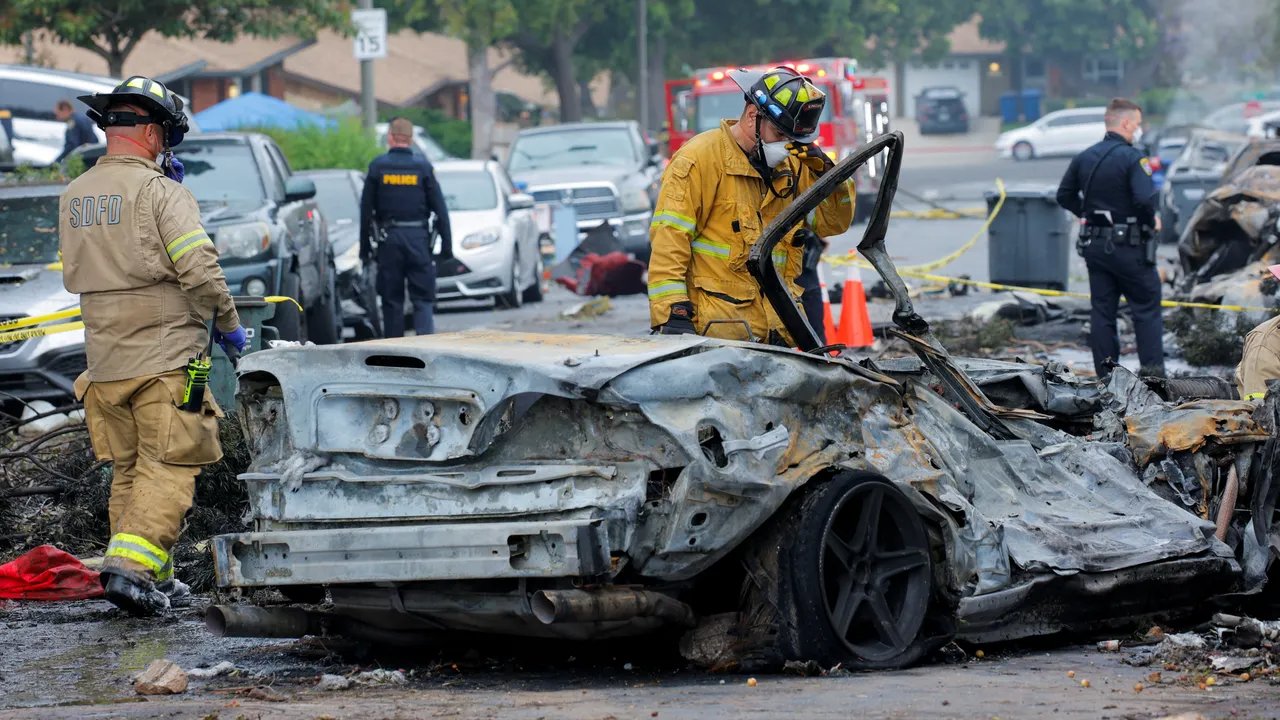 Pesawat Jatuh ke Permukiman Warga Tabrak 15 Rumah, Sejumlah Orang Dilaporkan Tewas