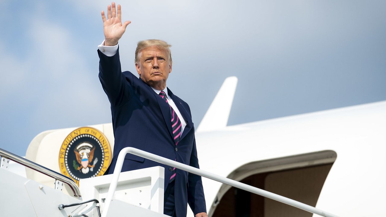 Hubungan Trump dengan Uni Eropa Kembali Memanas, Apple Jadi Korban Baru