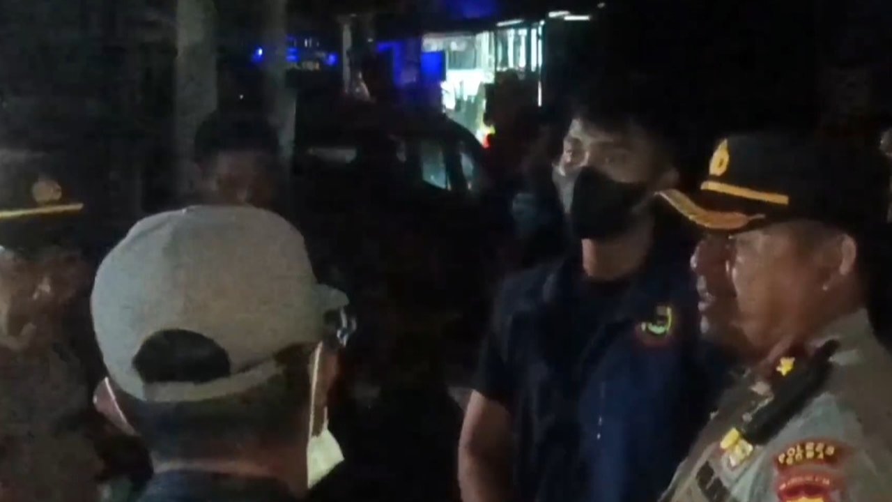 Densus 88 Tangkap Anak SMA Pembina Pondok Tahfiz saat Beli Air Galon