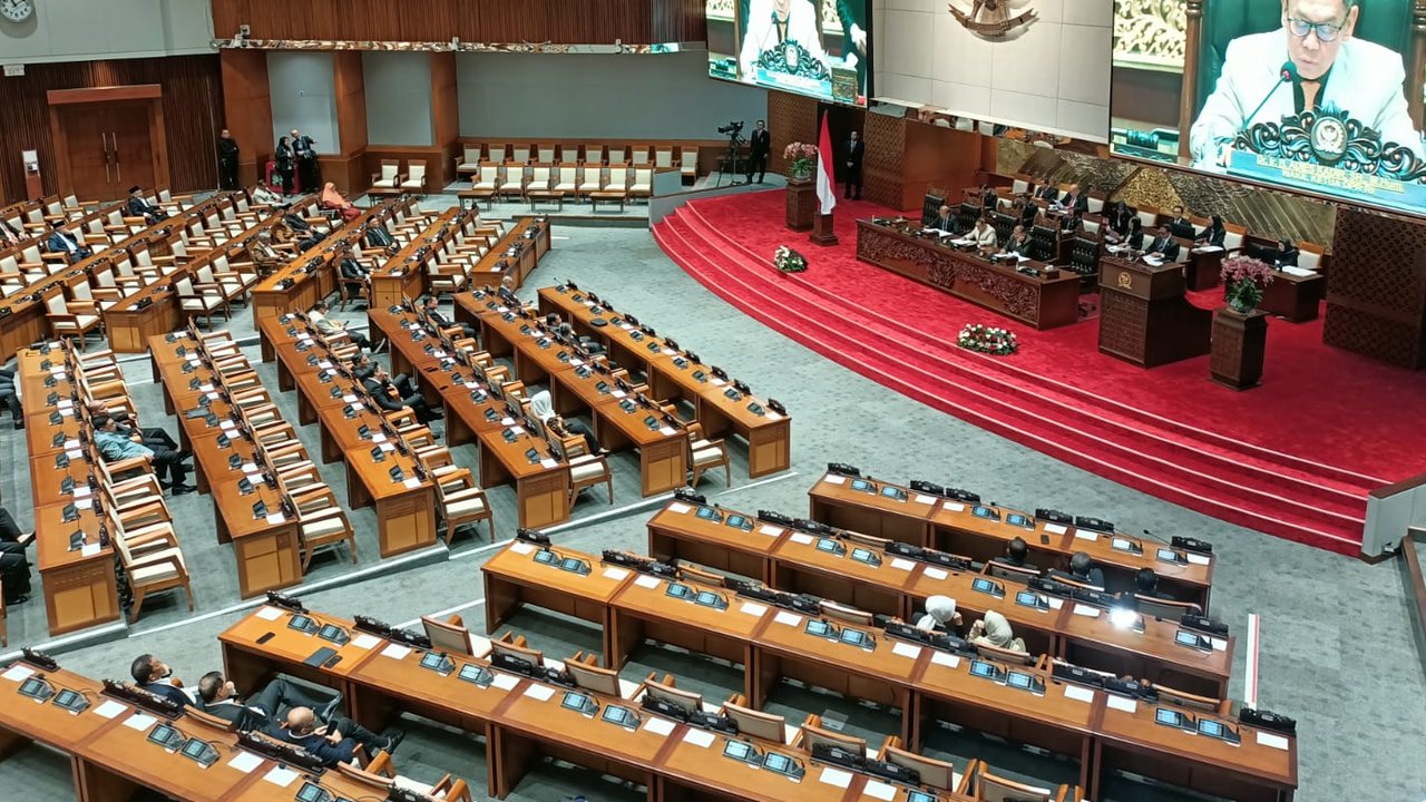 OPINI: Saatnya Stasiun TV Nasional Kembali ke Model Satu Badan Hukum