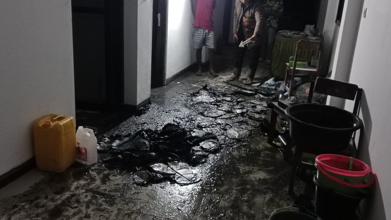 Puskesmas Oinlasi di NTT Terbakar