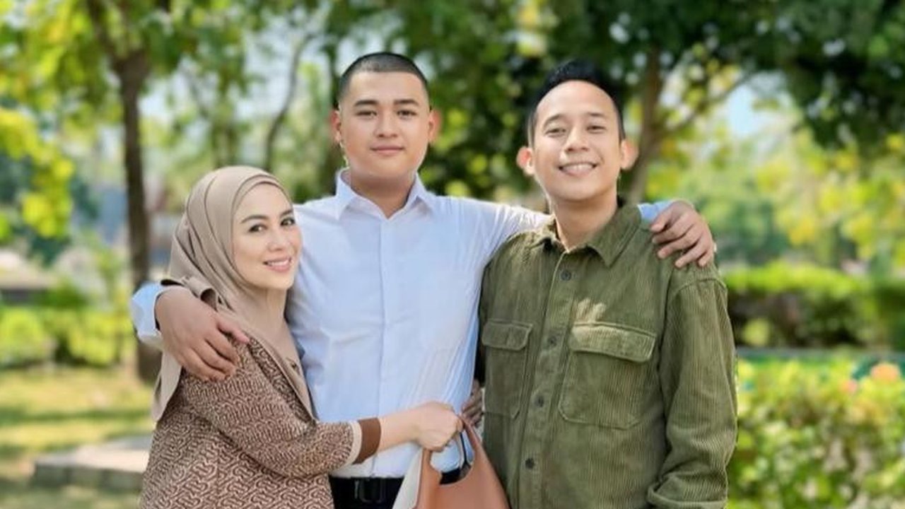 7 Potret Fabian Anak Denny Cagur Jadi Calon Paskibraka Nasional 2025