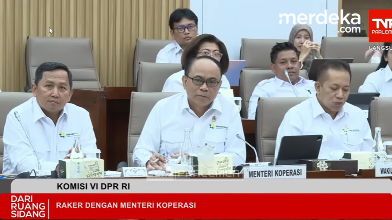 VIDEO: Reaksi Menteri Budi Arie Terdiam Dicecar Tajam Darmadi PDIP Bahas Koperasi Merah Putih