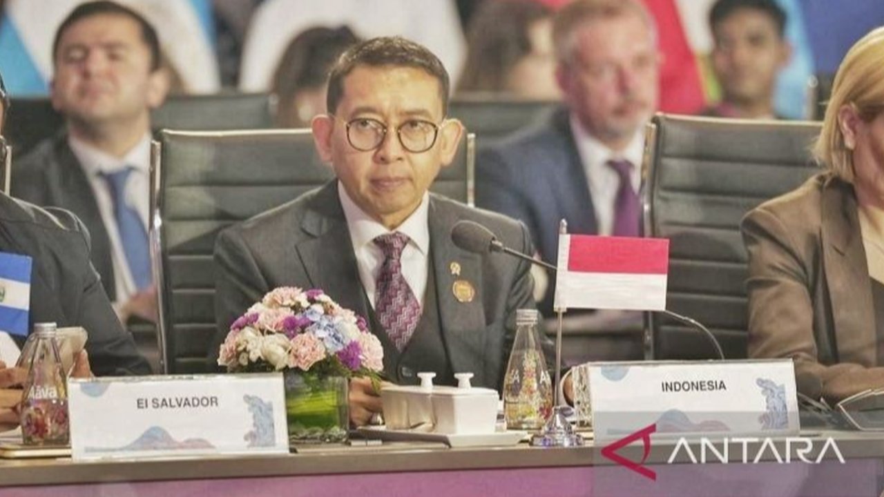 Fadli Zon Bantah Hilangkan Kongres Perempuan dalam Penulisan Ulang Sejarah