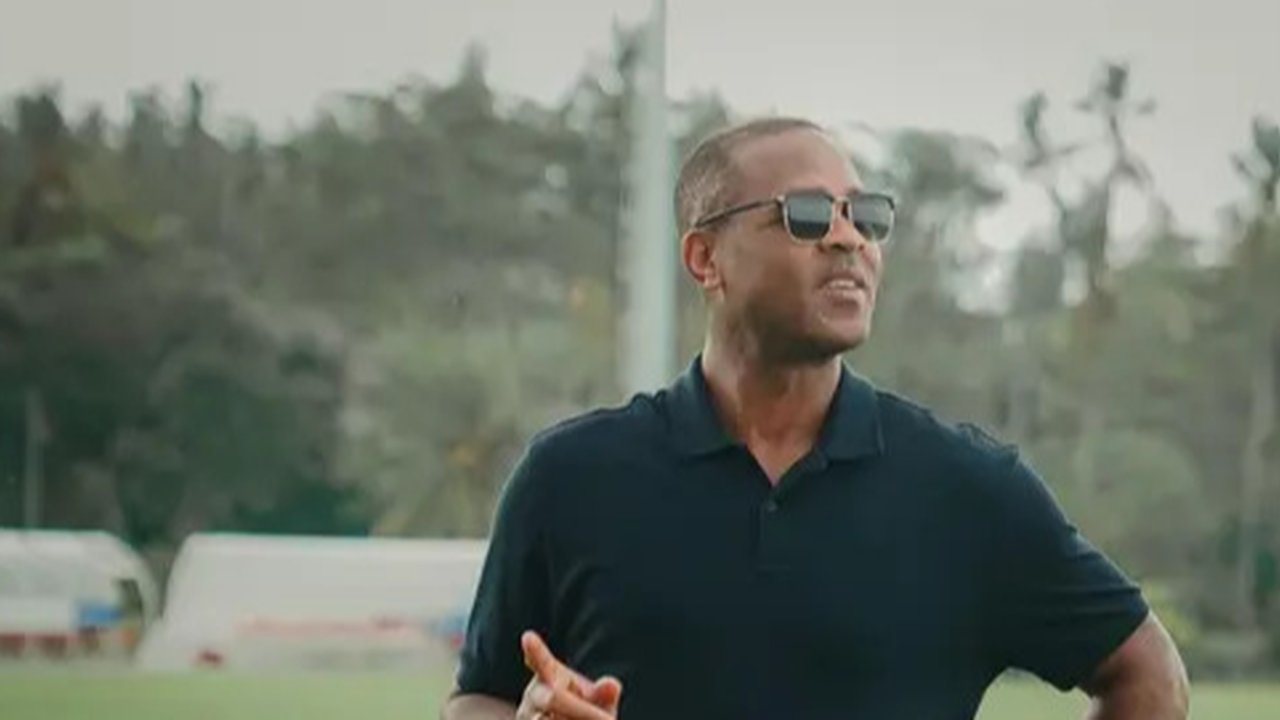 Patrick Kluivert Target 6 Poin Lawan China dan Jepang: Kemenangan Harus Jadi DNA Timnas Indonesia