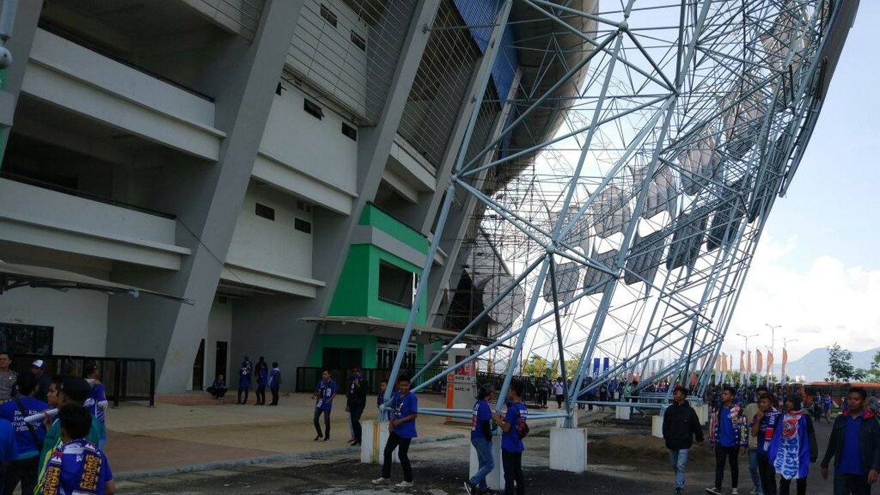Bobotoh mulai mendatangi GLBA (Liputan6.com/Ahmad Fawwaz Usman)