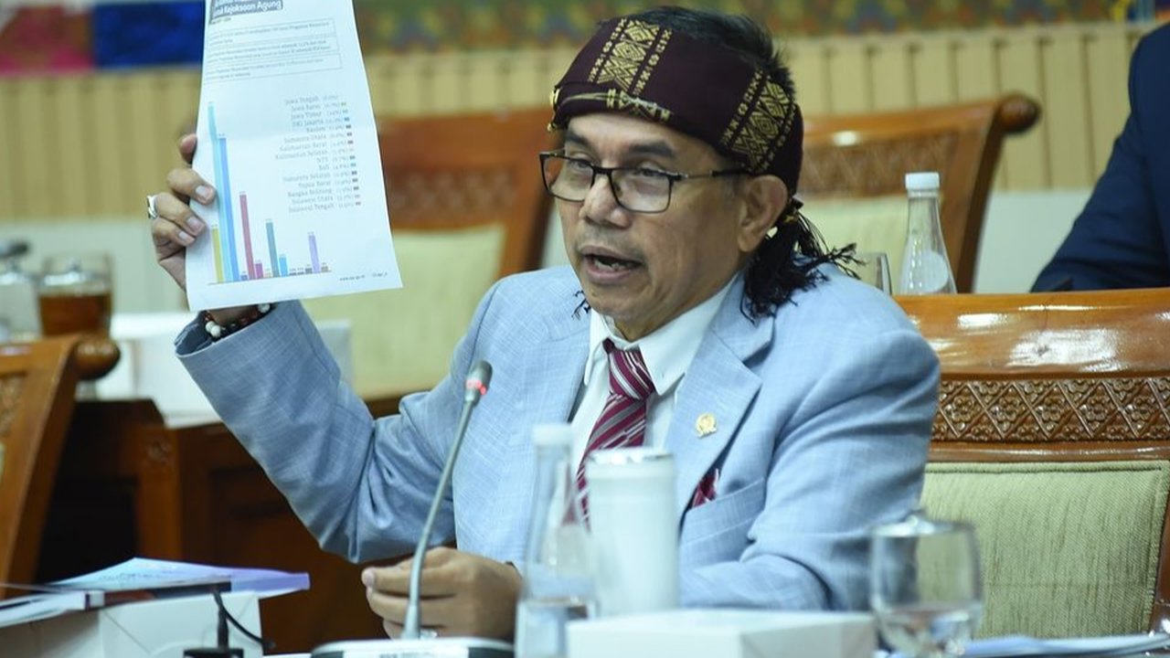 VIDEO: Panas Komisi III! Hinca Demokrat Telak Sindir Polisi: Tak Serius Urus Manusianya!
