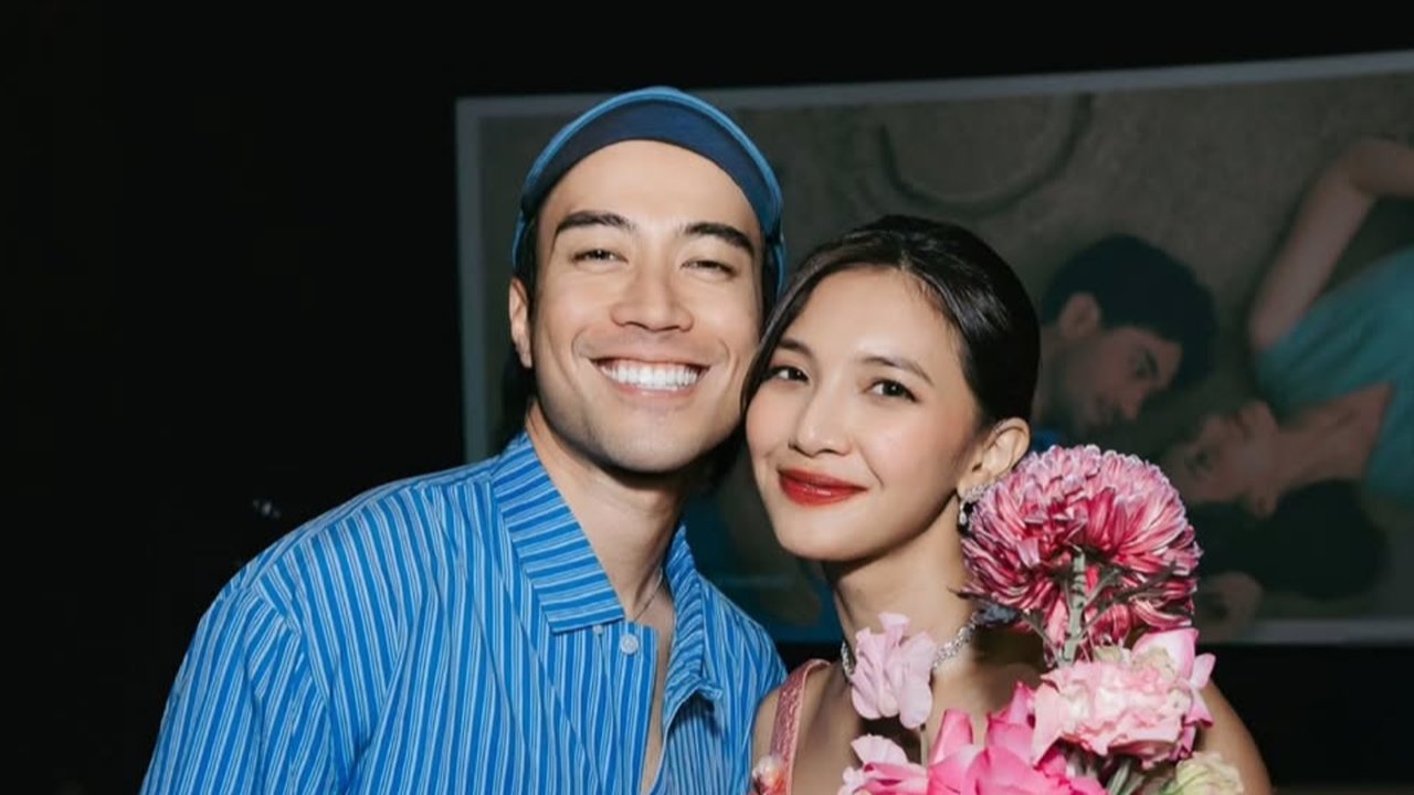 5 Potret Romantis Vidi Aldiano dan Sheila Dara di Berbagai Momen, Bikin Baper Penggemar