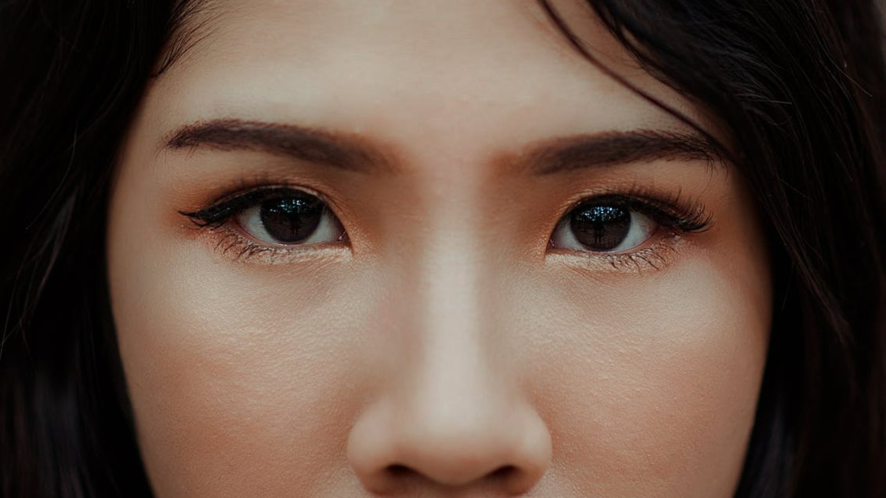 Tes Kepribadian dari Alis, Cocokkan dengan Cerminan Dirimu