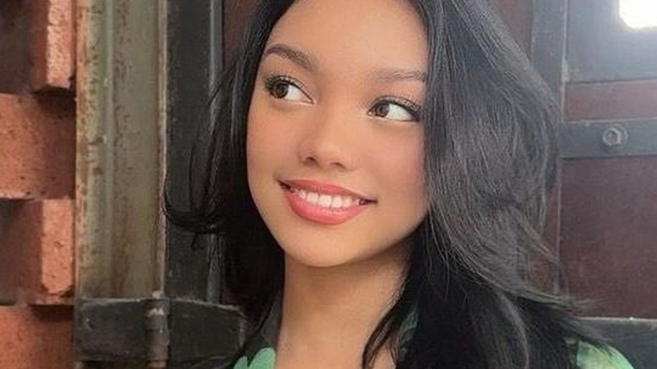 Naura Ayu Tahan Malu Terpeleset saat Catwlak