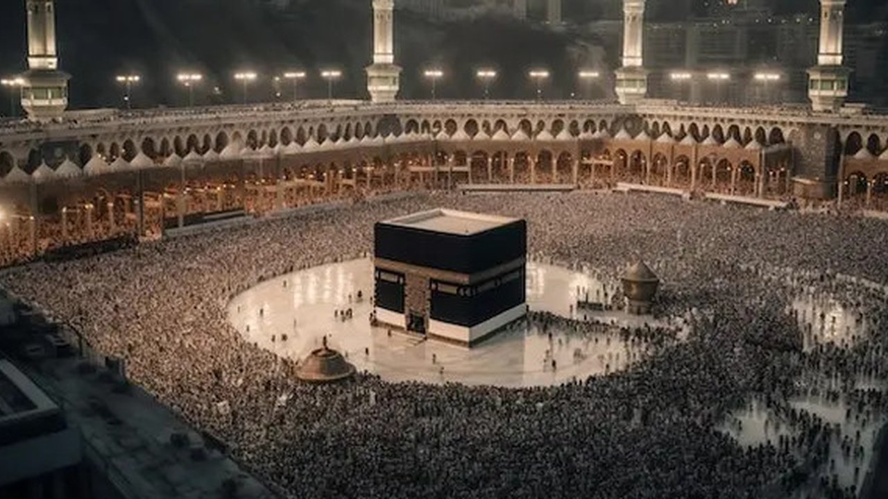 Ilustrasi haji, umrah, Ka'bah. (Photo created by vecstock on www.freepik.com)