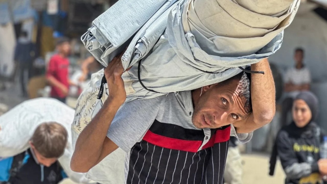 'Jalanan di Gaza Dipenuhi Penderitaan, Dibanjiri Air Mata'