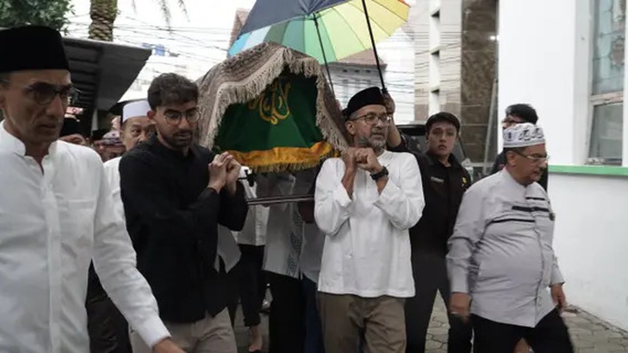 Ahmad Adik Najwa Shihab Beri Dukungan Penuh Cinta Usai Ibrahim Meninggal Dunia: Keluarga Adalah Pelukan Terhangat