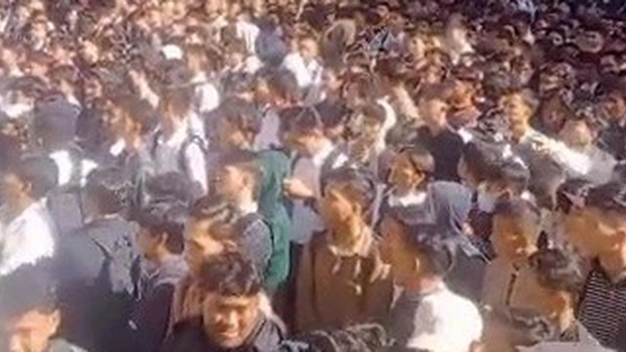 Sembilan Pencari Kerja di Job Fair Bekasi Dilarikan ke IGD