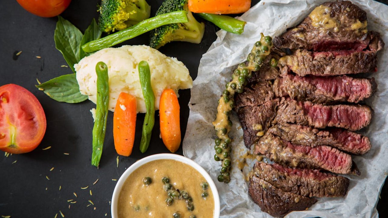 Ilustrasi Steak Daging