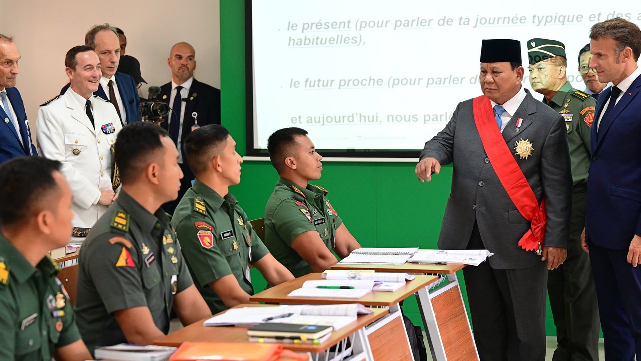 Presiden Macron Senang Peserta Latihan Akmil Belajar Bahasa Prancis