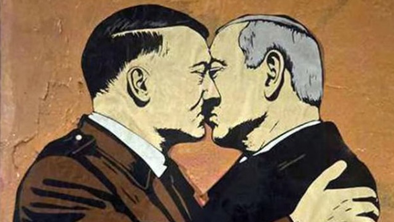 Kritik Genosida Israel di Gaza, Seniman Italia Bikin Mural Netanyahu Cium Hitler