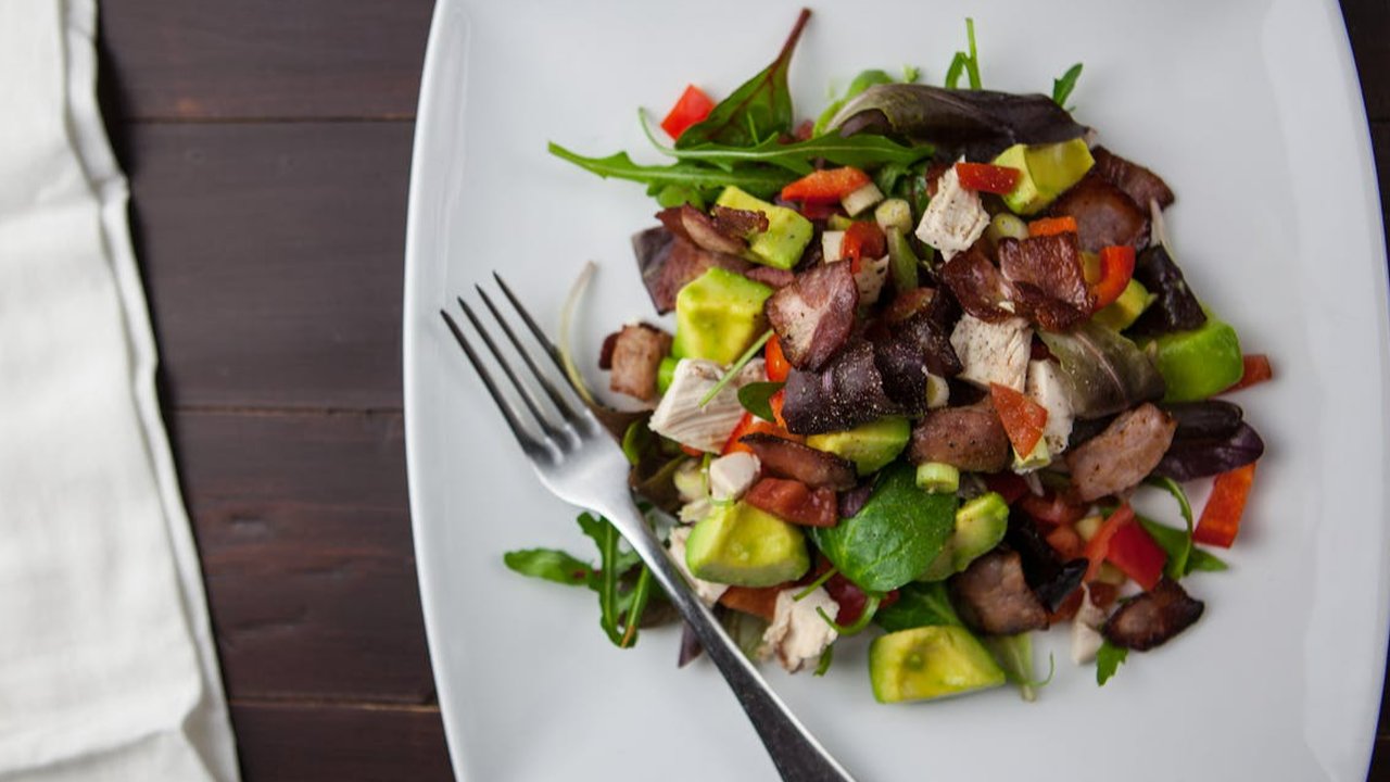 Makanan Rendah Karbohidrat yang Tetap Bikin Kenyang dan Bertenaga