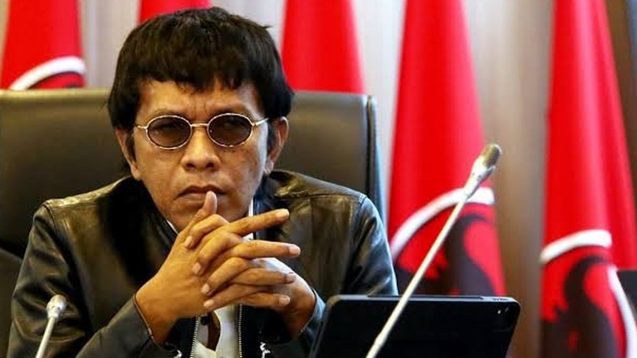 Anggota Komisi V DPR RI Adian Napitupulu