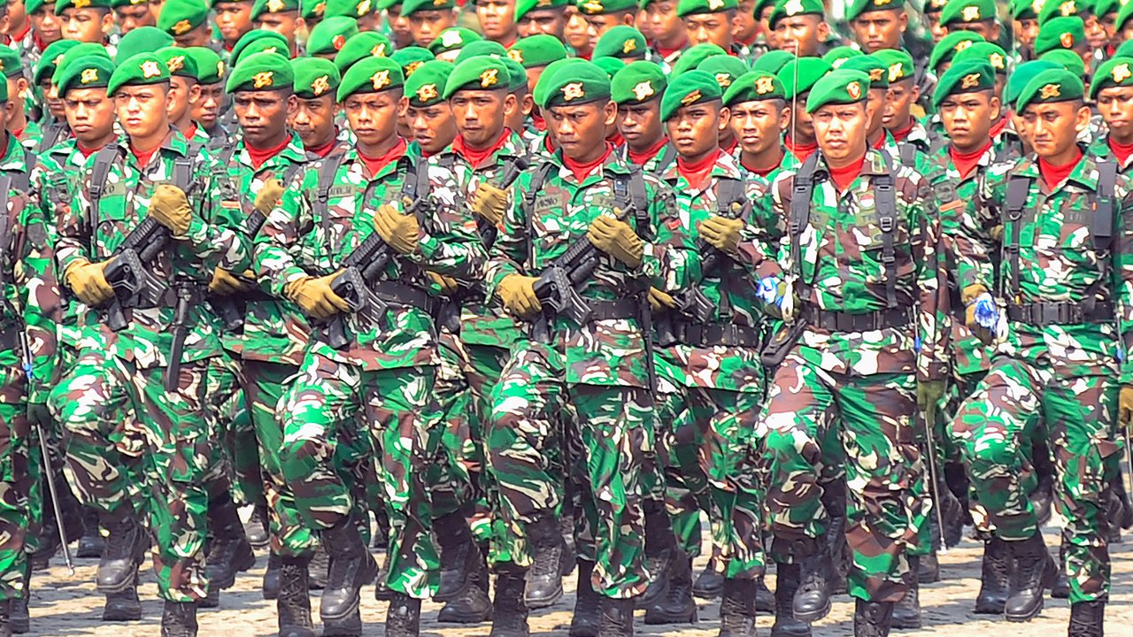 Panglima TNI Jenderal TNI Agus Subiyanto meresmikan Batalyon Penyangga Daerah Rawan di lapangan silang Monas, Jakarta, Rabu (2/10/2024).