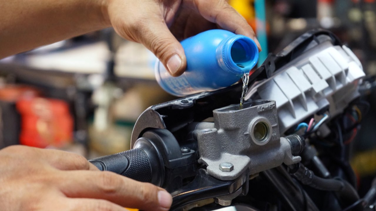 Fungsi Vital Minyak Rem Motor, Keselamatan Jiwa jadi Taruhan