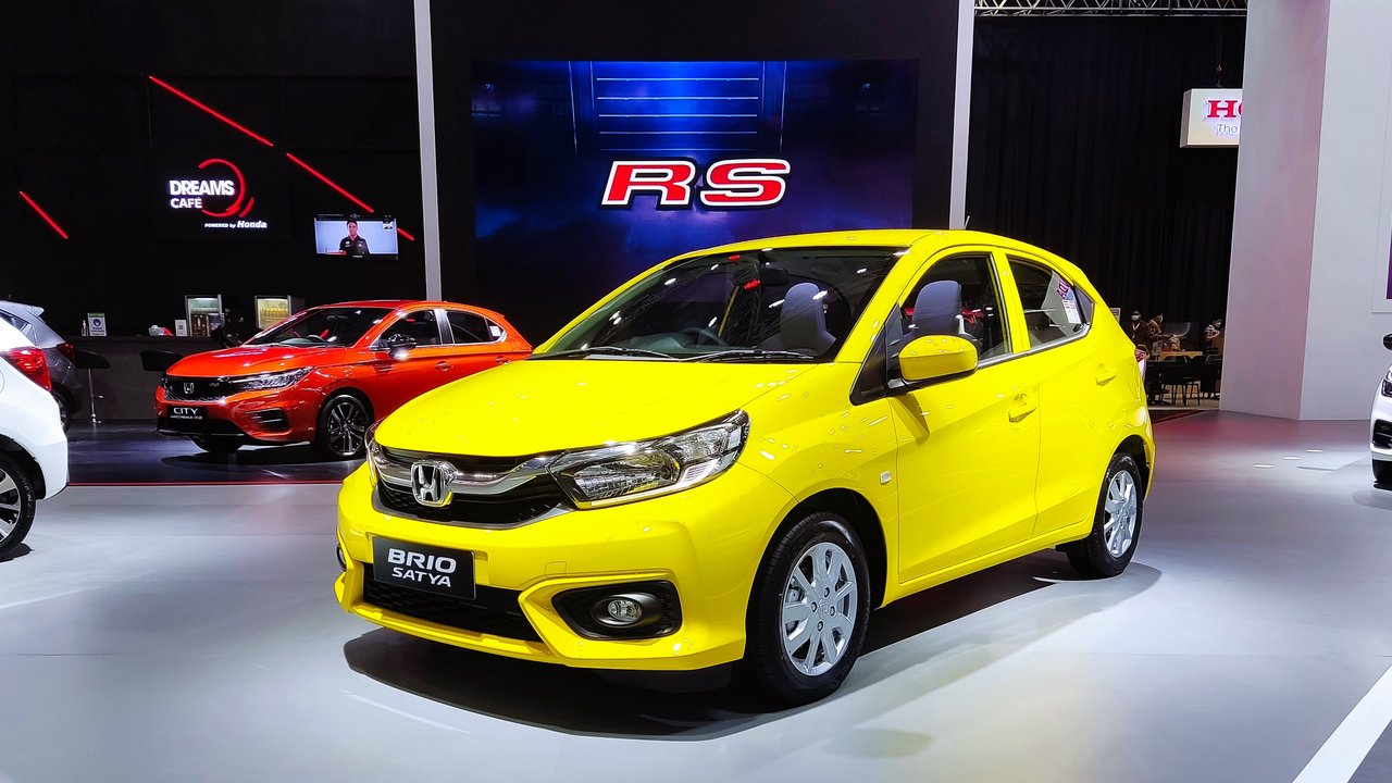 <p>Honda Brio Satya (Otosia.com/Arendra Pranayaditya)</p>
