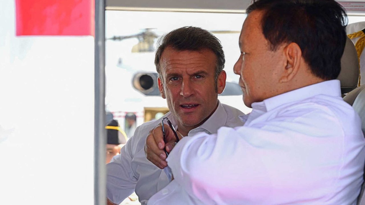 Presiden Prabowo bersama Presiden Prancis Emmanuel Macron