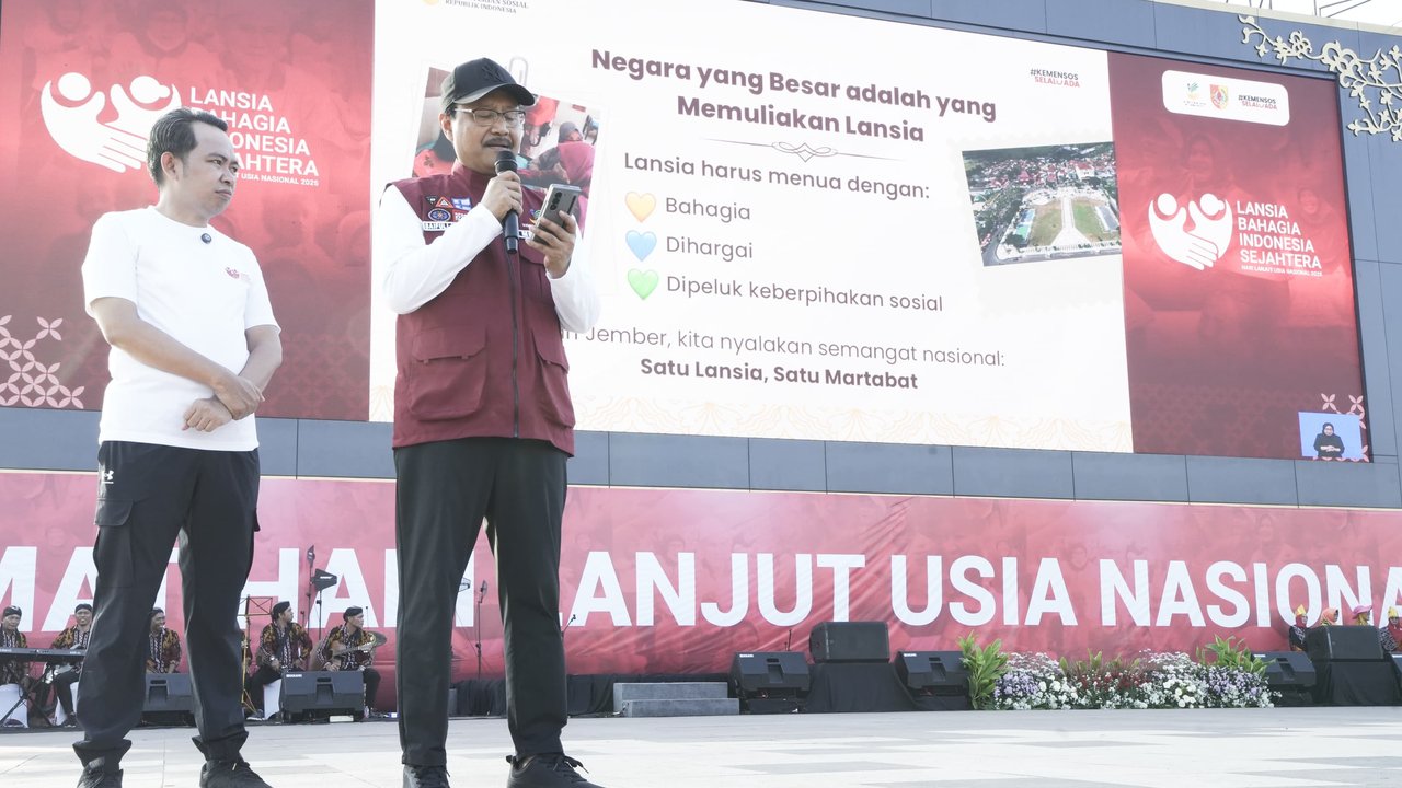Gus Ipul Bacakan Puisi di Peringatan Hari Lansia Nasional
