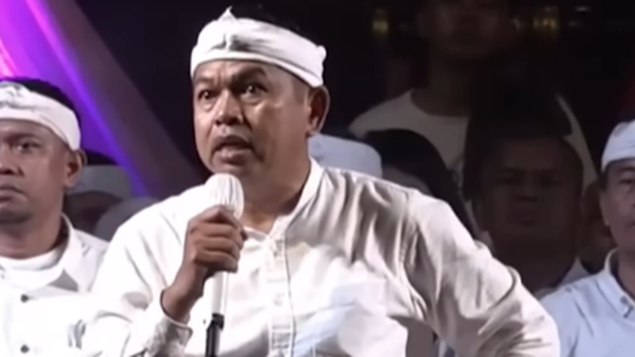 Aura Siliwangi Dedi Mulyadi Keluar, saat ada Acara Tiba-tiba Ngamuk ke Suporter Persikas
