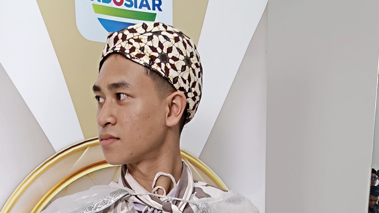Berangkat Subuh dari Purwakarta, Deden Rela Basah-Basahan Demi Ikut Audisi D'Academy 7 di Jakarta