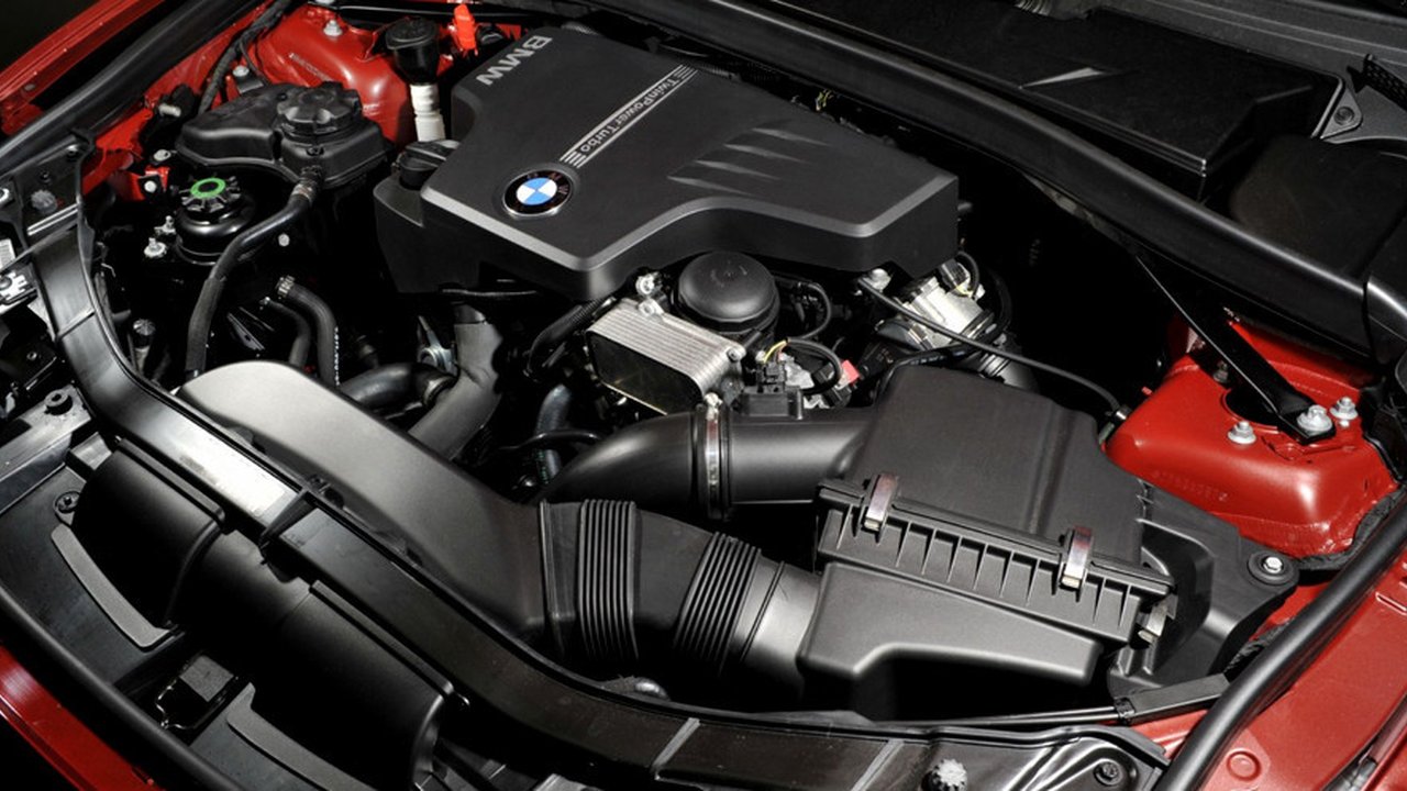 Memahami Engine Flush pada Mobil: Keuntungan dan Langkah-Langkah yang Benar