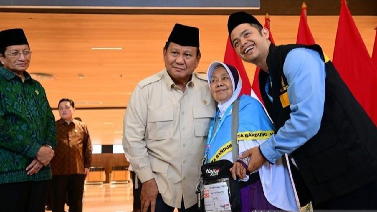 Presiden Prabowo Subianto berkomitmen memberikan pelayanan terbaik bagi 2,2 juta jamaah haji dan umroh Indonesia setiap tahunnya, ditandai dengan peresmian Terminal Khusus Haji dan Umroh di Bandara Soekarno-Hatta.