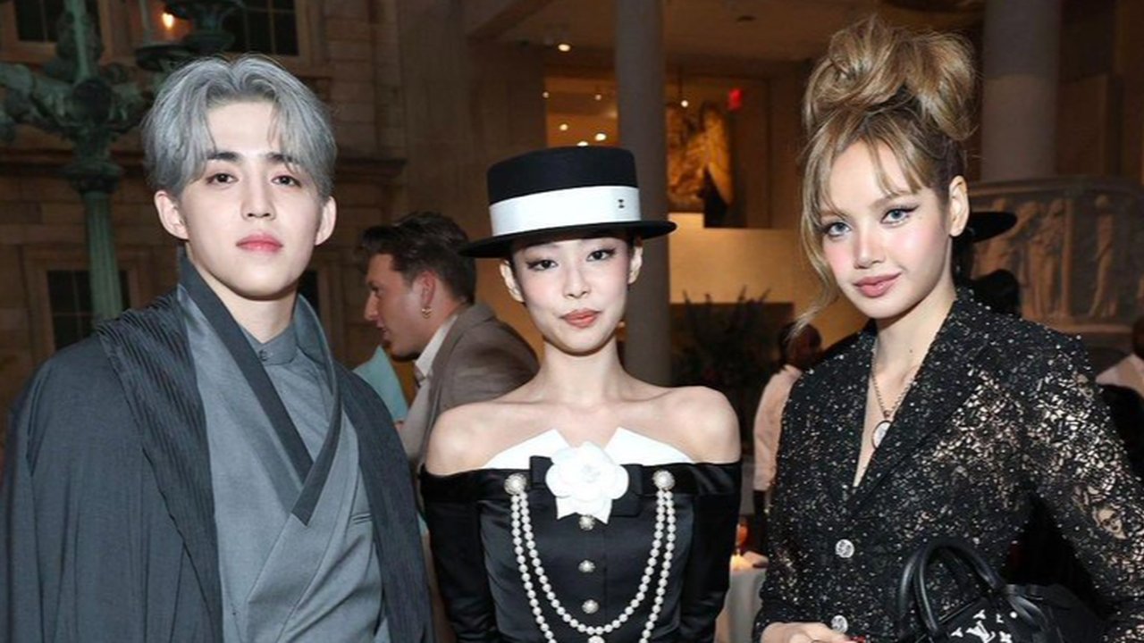 S.Coups, Jennie, Lisa