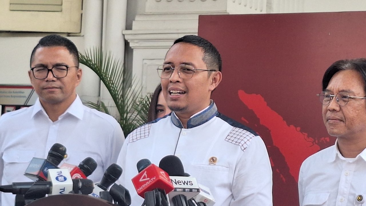 Kepala Kantor Komunikasi Kepresidenan Hasan Nasbi. (Liputan6.com/Lizsa Egeham)