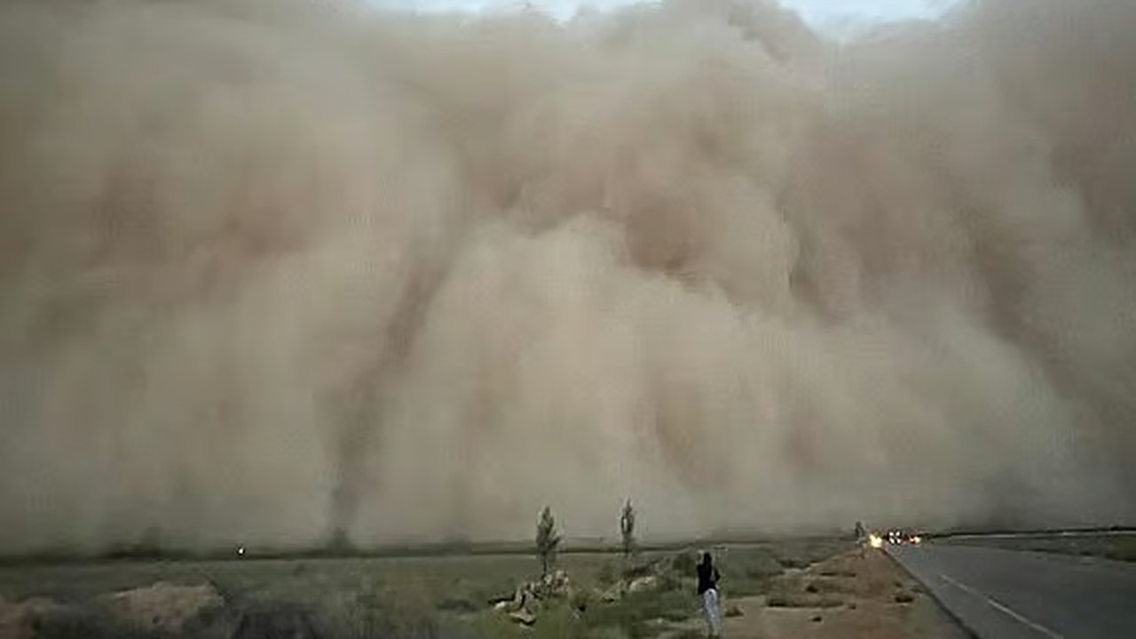 badai debu di saudi