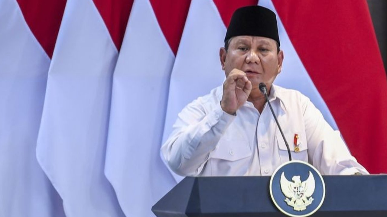 Presiden Prabowo Subianto menghadiri halalbihalal dengan keluarga besar PPAD dan purnawirawan TNI/Polri di Balai Kartini, Jakarta, seusai menerima surat kepercayaan dari delapan duta besar negara sahabat.