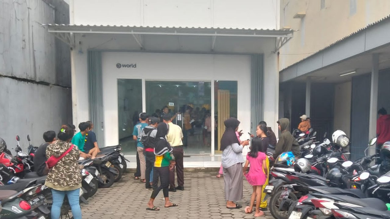 Kantor Worldcoin di Depok