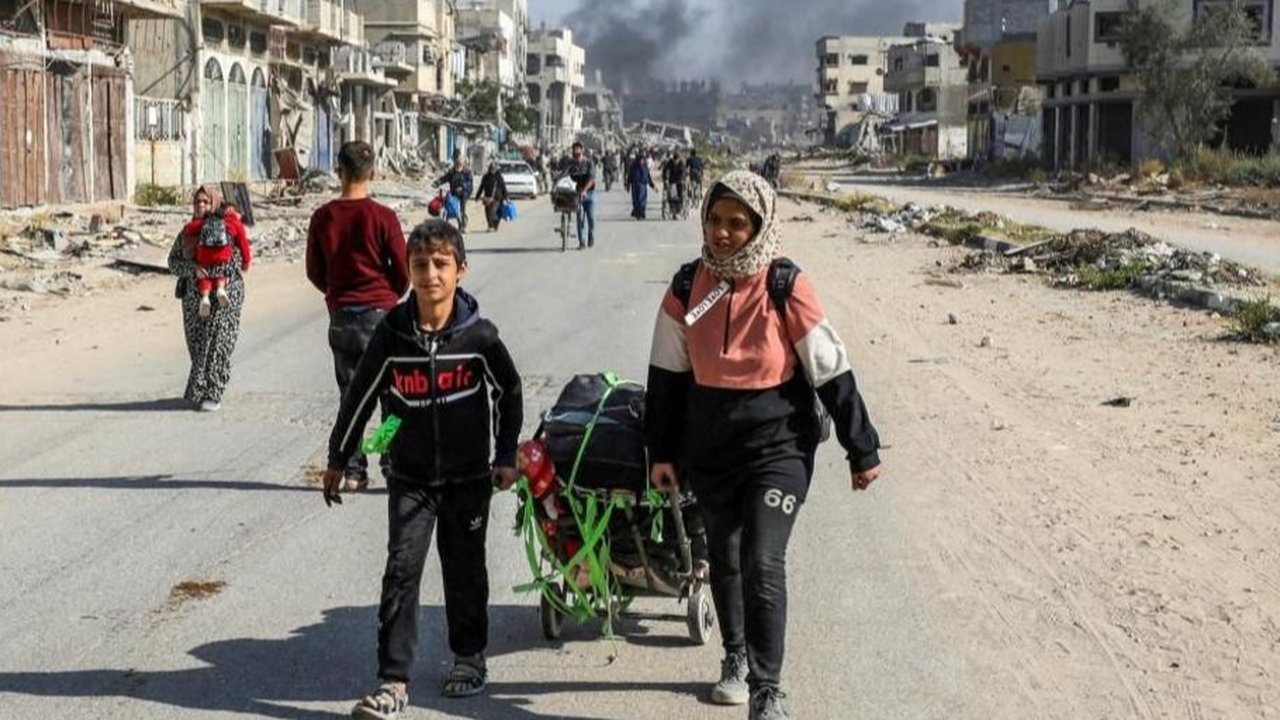 Beberapa sumber medis mengatakan bahwa serangan Israel menewaskan sedikitnya 70 warga Palestina di seluruh wilayah Gaza sejak Senin (13/1/2025). (BASHAR TALEB/AFP)