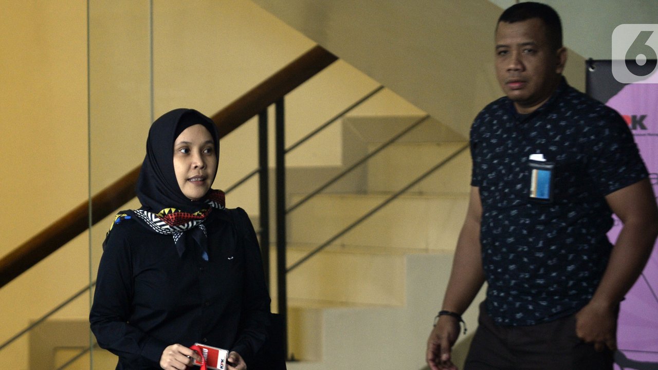Riezky Aprilia Jawab Hasto, Akui Pertanyaan Jaksa dan Penyidik KPK Tak Beda Jauh dengan Kasus Saeful Bahri