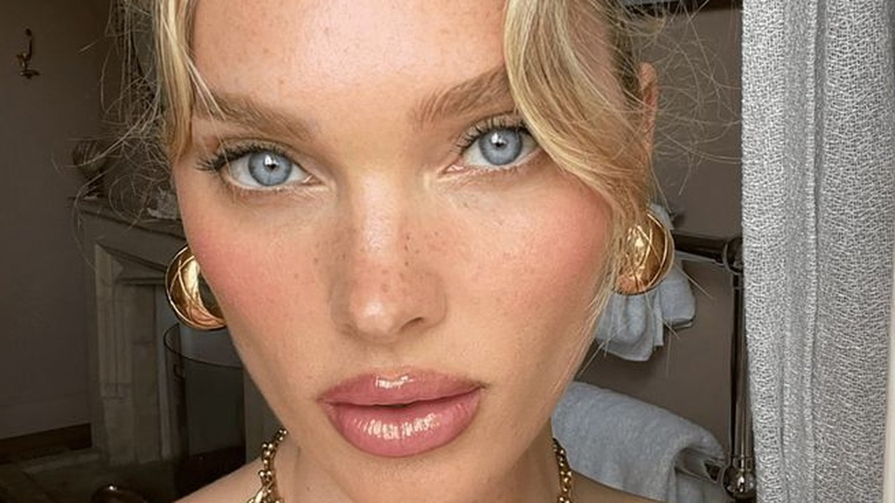 Ilustrasi Nude Eyeliner (©Pinterest)