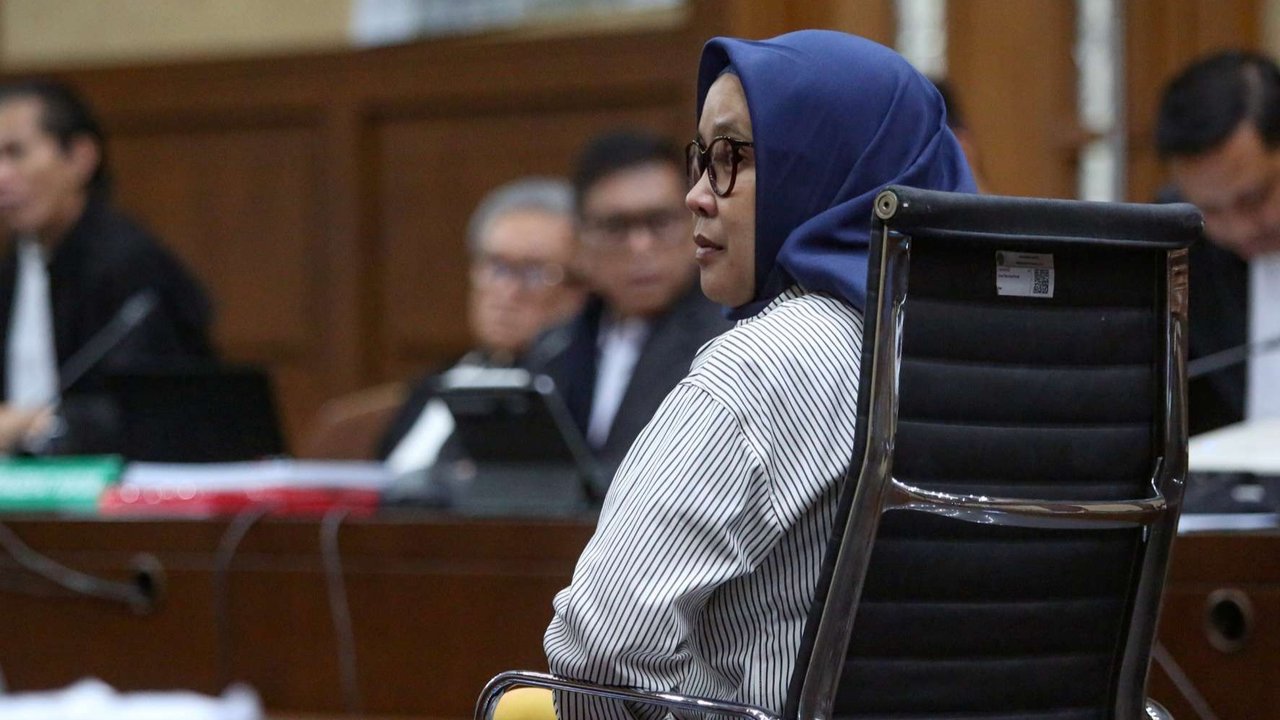 Mantan anggota DPR dari Fraksi PDI Perjuangan (PDIP), Riezky Aprilia menjadi saksi dalam sidang lanjutan kasus suap Pergantian Antarwaktu (PAW) yang melibatkan Harun Masiku dengan terdakwa Hasto Kristiyanto di Pengadilan Tindak Pidana Korupsi (Tipikor) Jakarta, Rabu (7/5/2025).